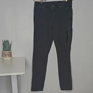 Vuori Women's Small Charcoal Ripstop Cropped Cargo Pants